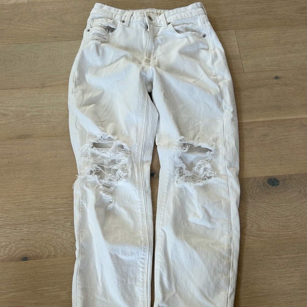 American Eagle White Distressed Mom Straight Jeans Womens 4 Short Stretch Denim